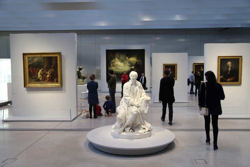 //www.polarlens.fr/wordpress/wp-content/uploads/2016/12/louvre-lens-galerie-temps.jpg